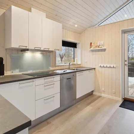 Beautiful In Sydals With Wifi Holiday home Nedre Lysabild
